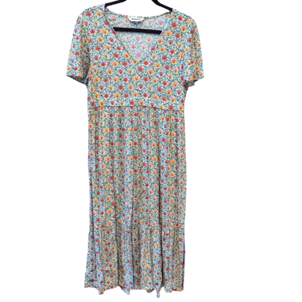 Boden, Floral Crepe, Short Sleeve V-neck Tiered Maxi Dress. 10 P